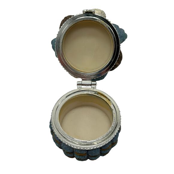 Adorable Resin Seashells Trinket Box Blue & White - Picture 3 of 3